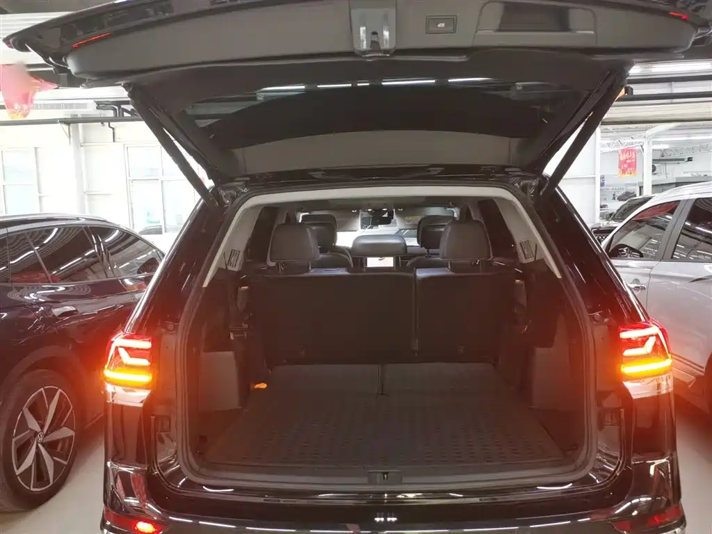 Volkswagen Teramont 2023 380TSI AWD Premium Luxury Edition фото 19