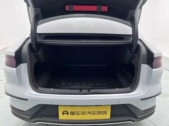 Фото 23 - BYD Han