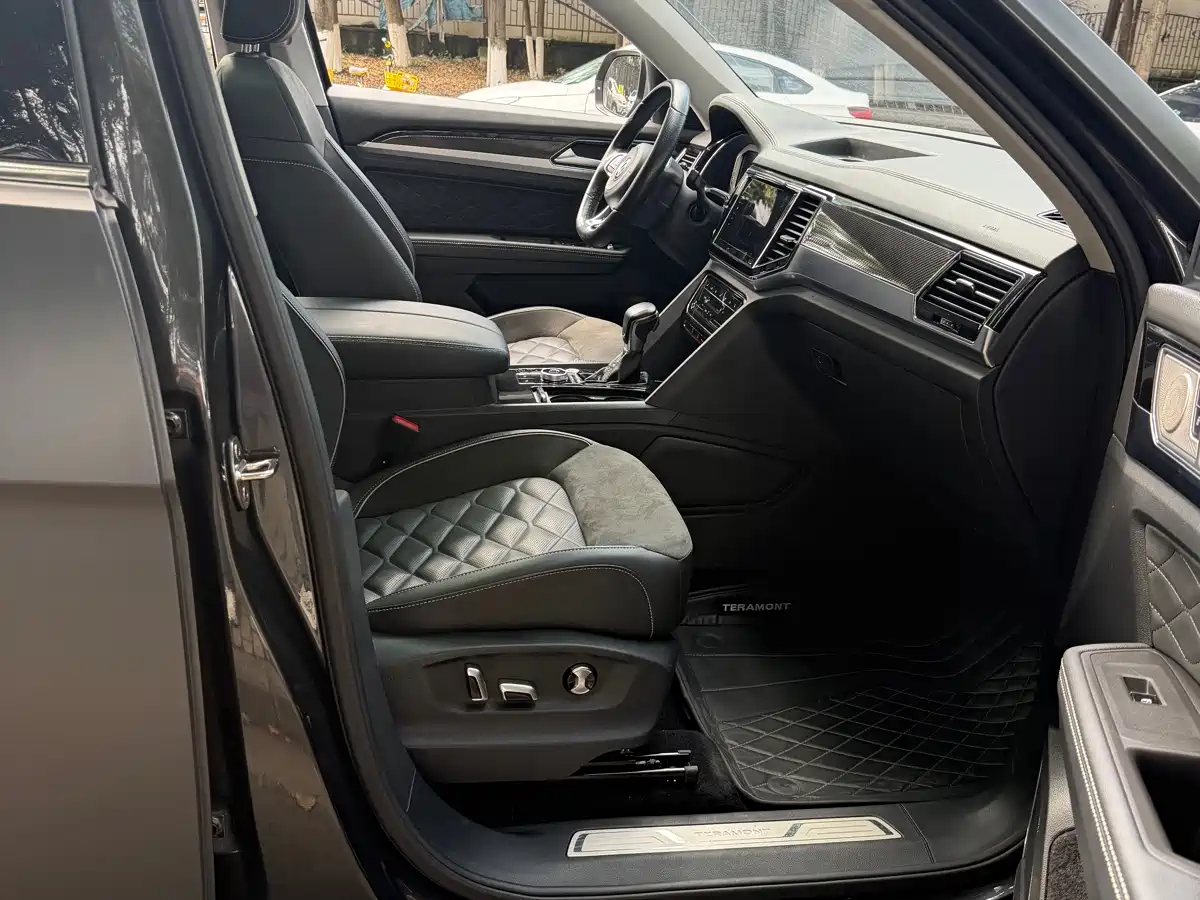 Volkswagen Teramont 2020 Teramont X Facelift 530 V6 4WD Premium Luxury Edition фото 9