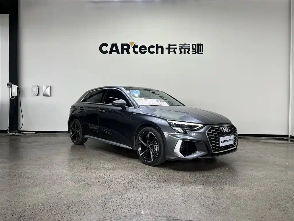Audi A3 2024 Model Sportback 35 TFSI Fashion Sport фото 2