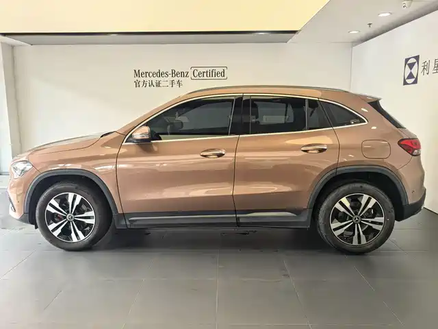 Mercedes-Benz GLA 2020 GLA 200 — фото 2
