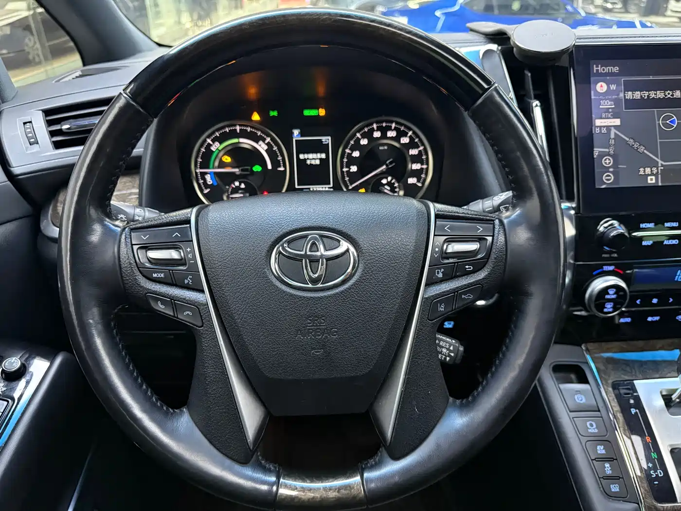 Toyota Alphard 2021 Hybrid 2.5L Premium фото 9