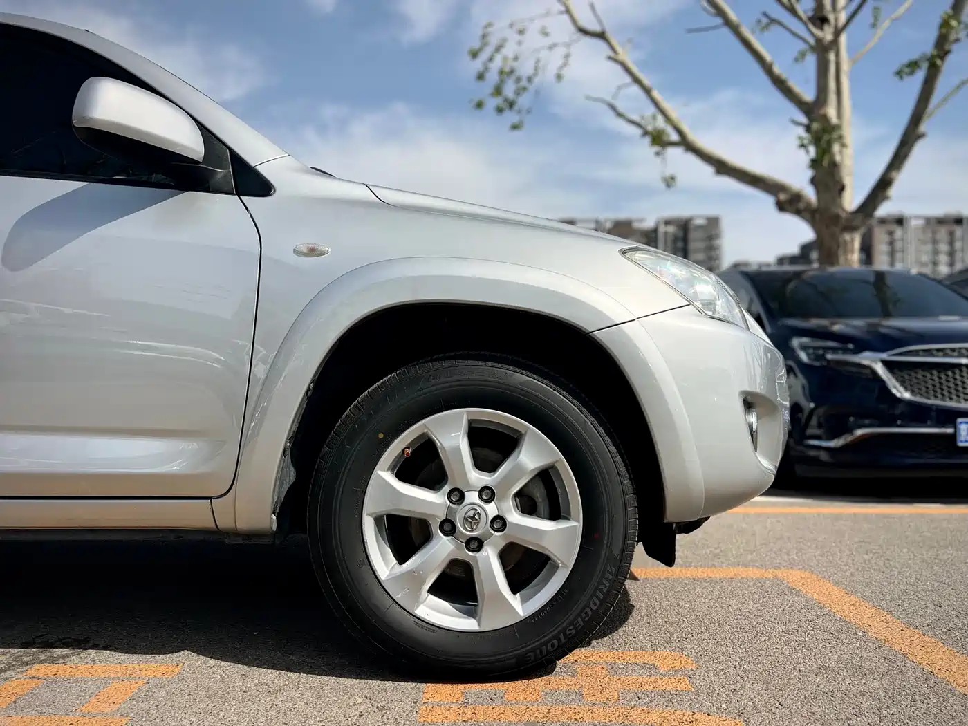 Toyota RAV4 Rongfang 2010 2.4L Automatic Luxury Upgrade Edition фото 38