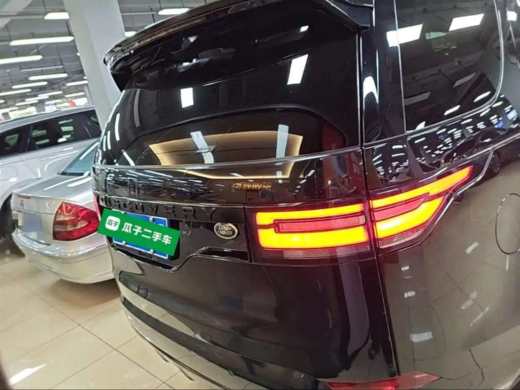 Land Rover Discovery 2019 3.0 SC V6 HSE фото 6