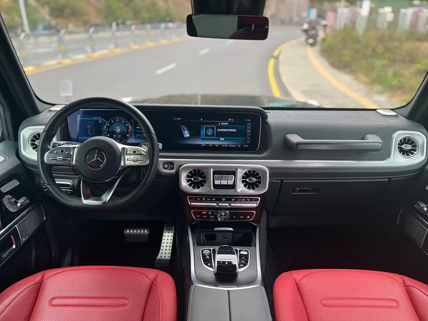 Mercedes-Benz G-Class 2024 G 500 фото 7