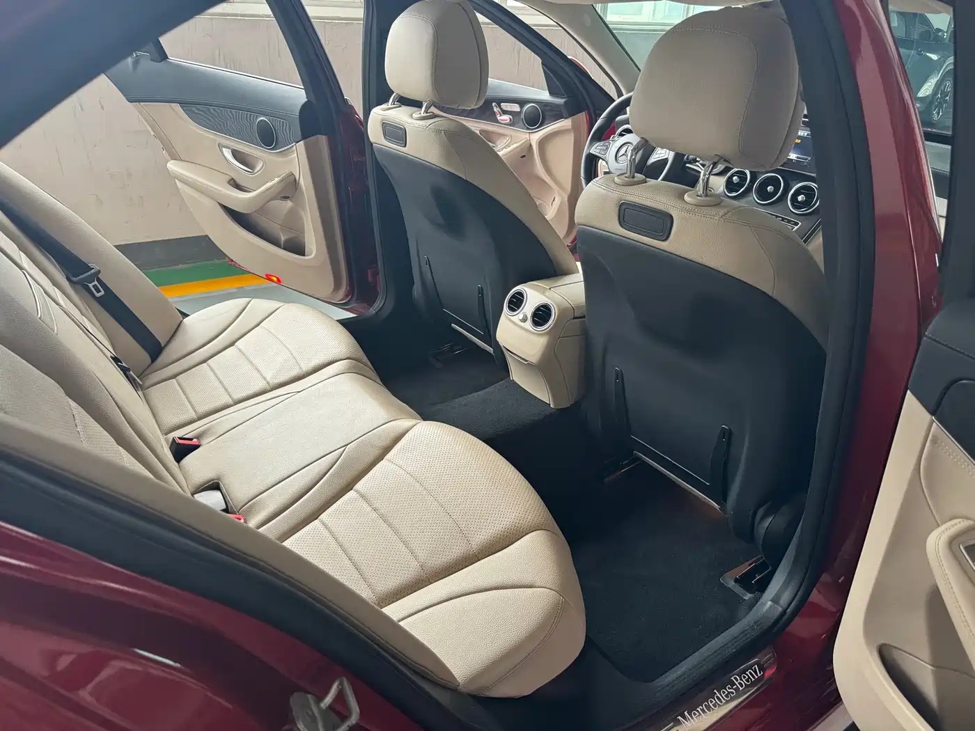 Mercedes-Benz C-Class 2016 C 200 L Sport фото 11