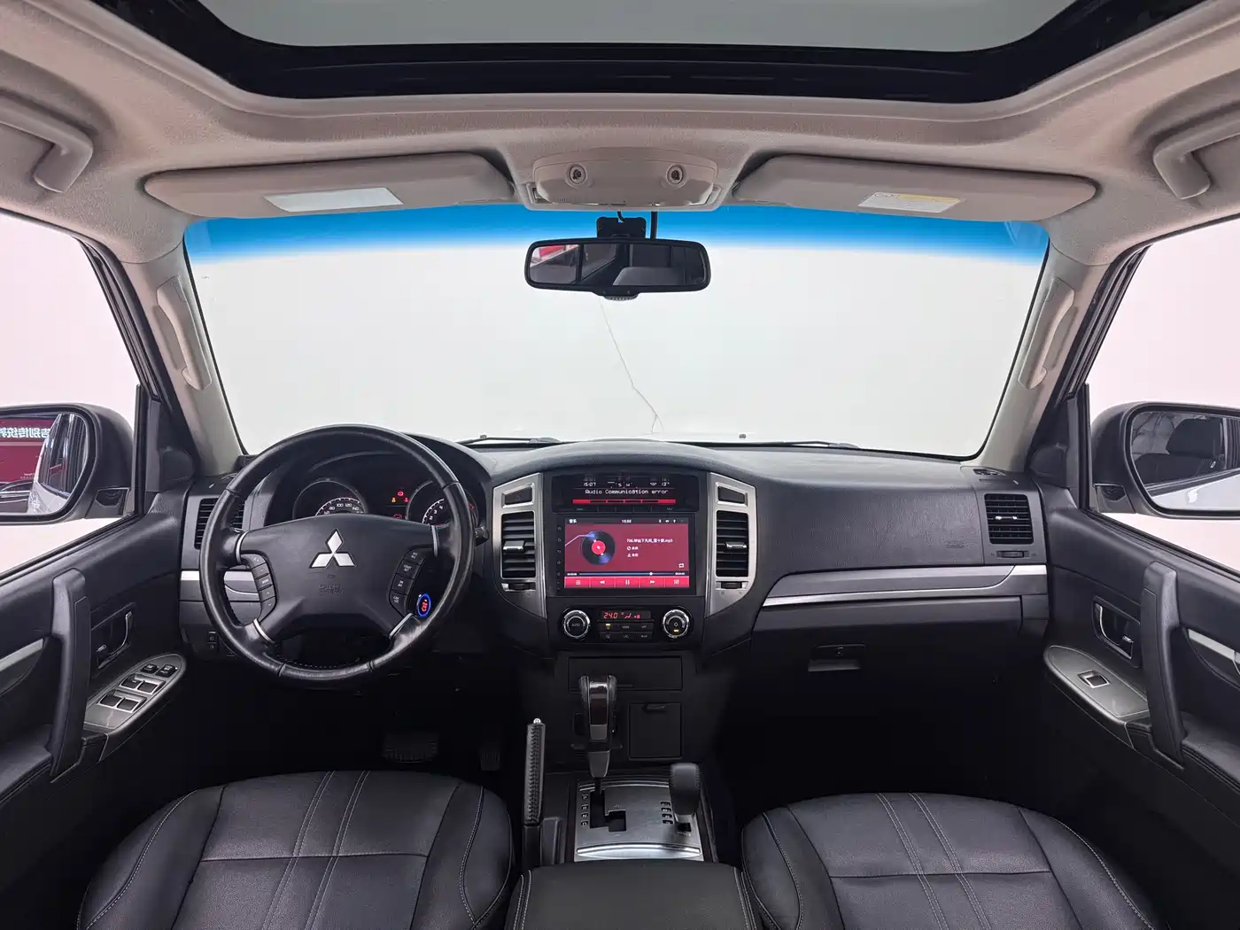 Mitsubishi Pajero (Import) 2018 3.0L Automatic Comfort Version фото 11