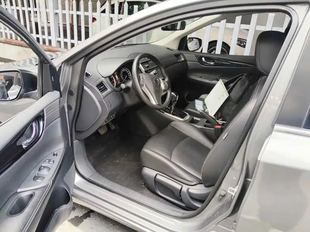 Nissan Tiida, миниатюра 8