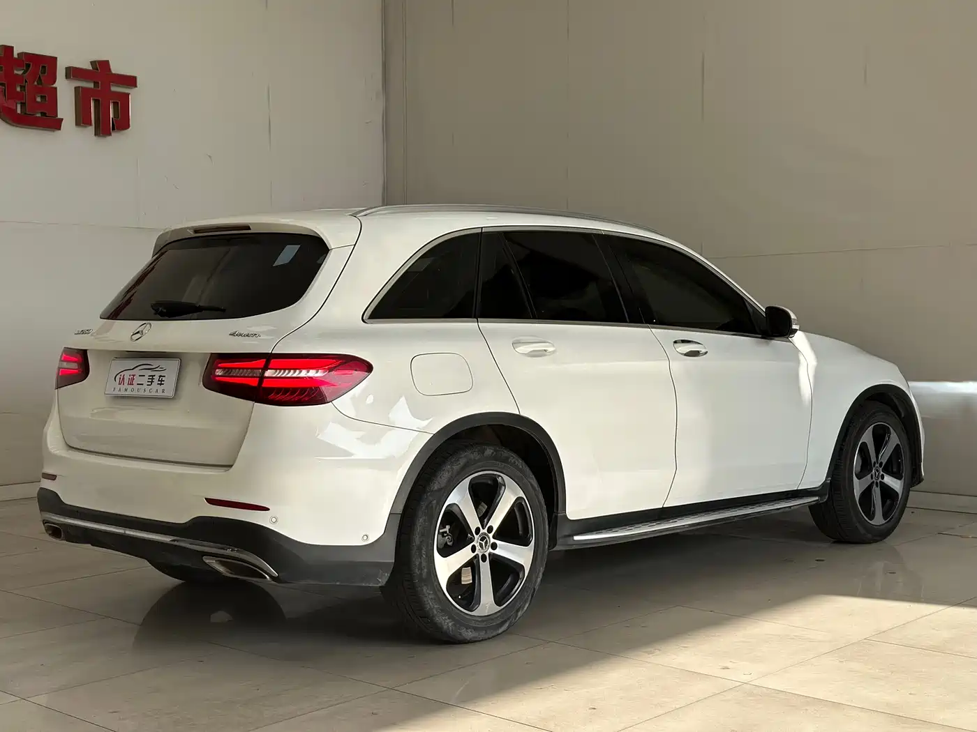 Mercedes-Benz GLC 2017 GLC 260 4MATIC Luxury фото 16