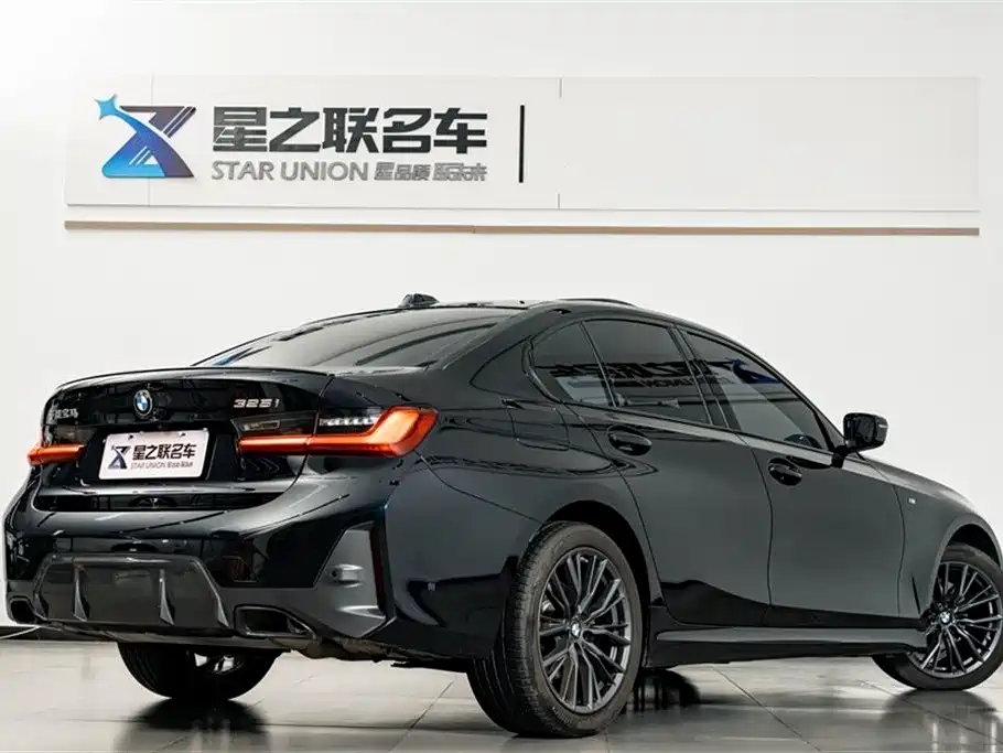 BMW 3 Series 2024 325i M Sport Shadowline Package фото 7