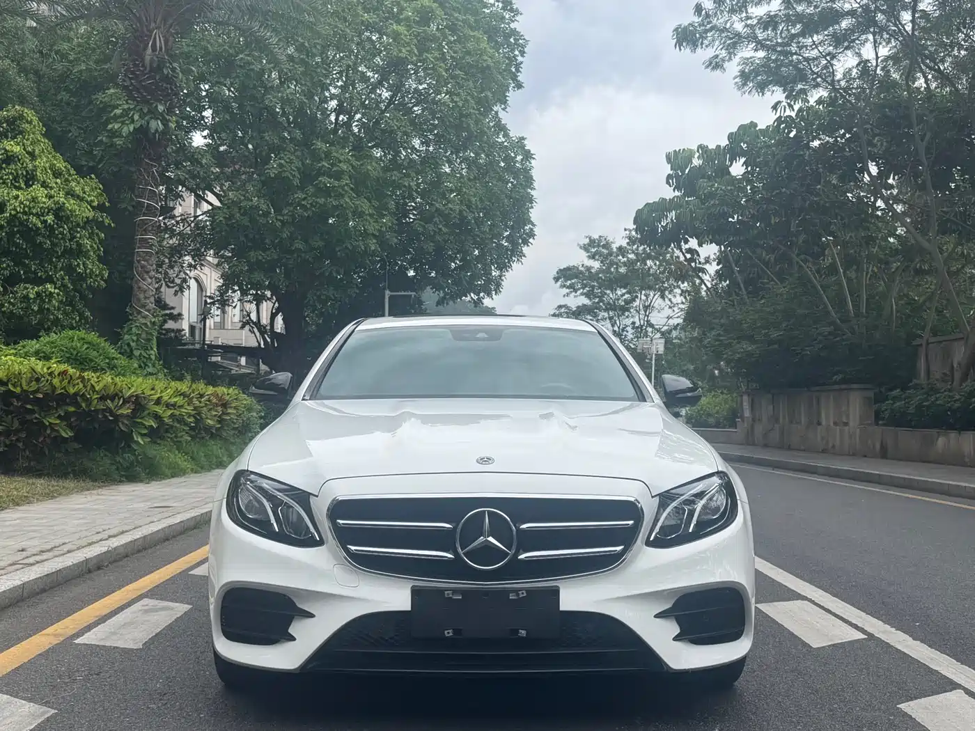 Mercedes-Benz E-Class 2017 E 200 Sport фото 2