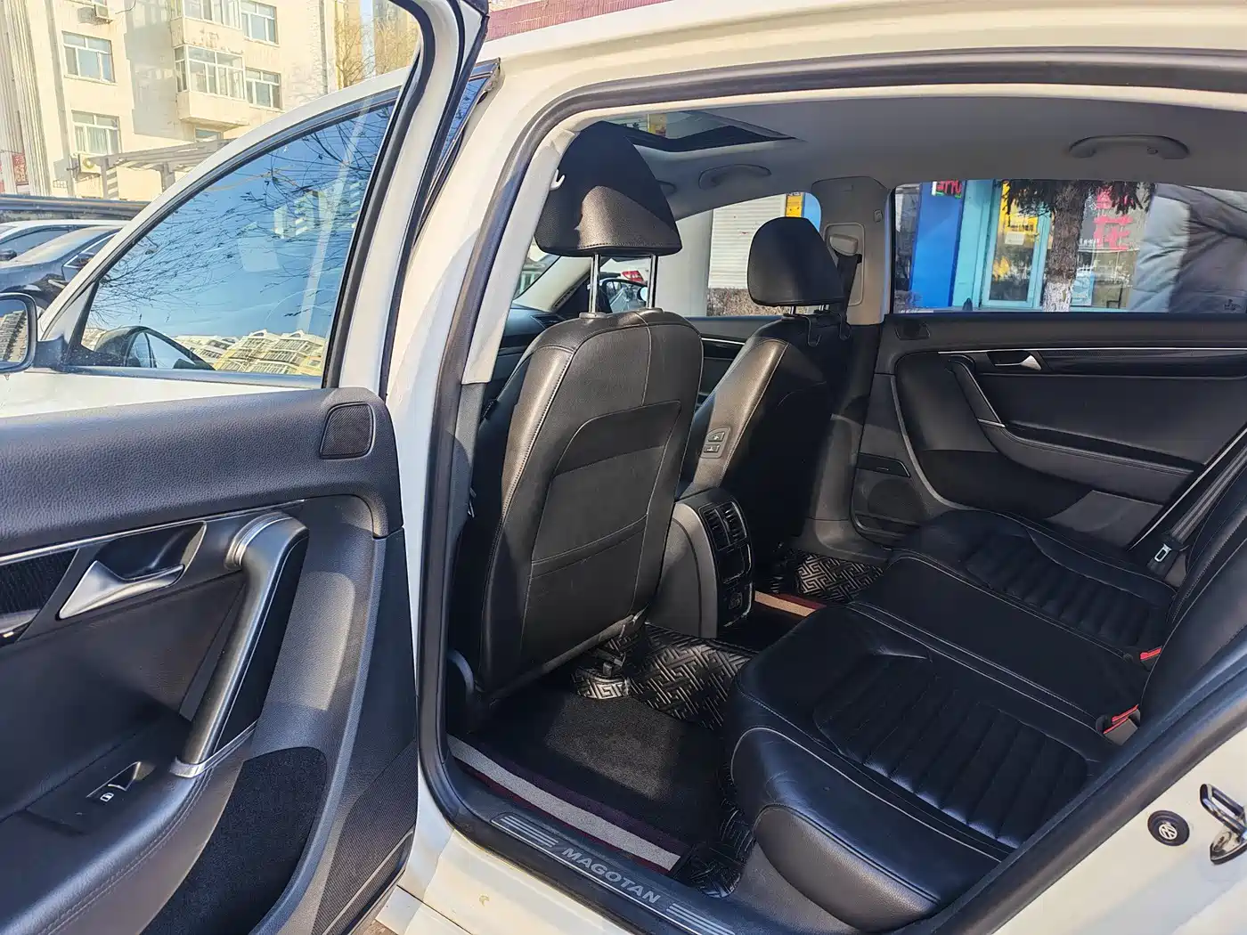 Volkswagen Magotan 2012 2.0TSI Ultimate фото 9