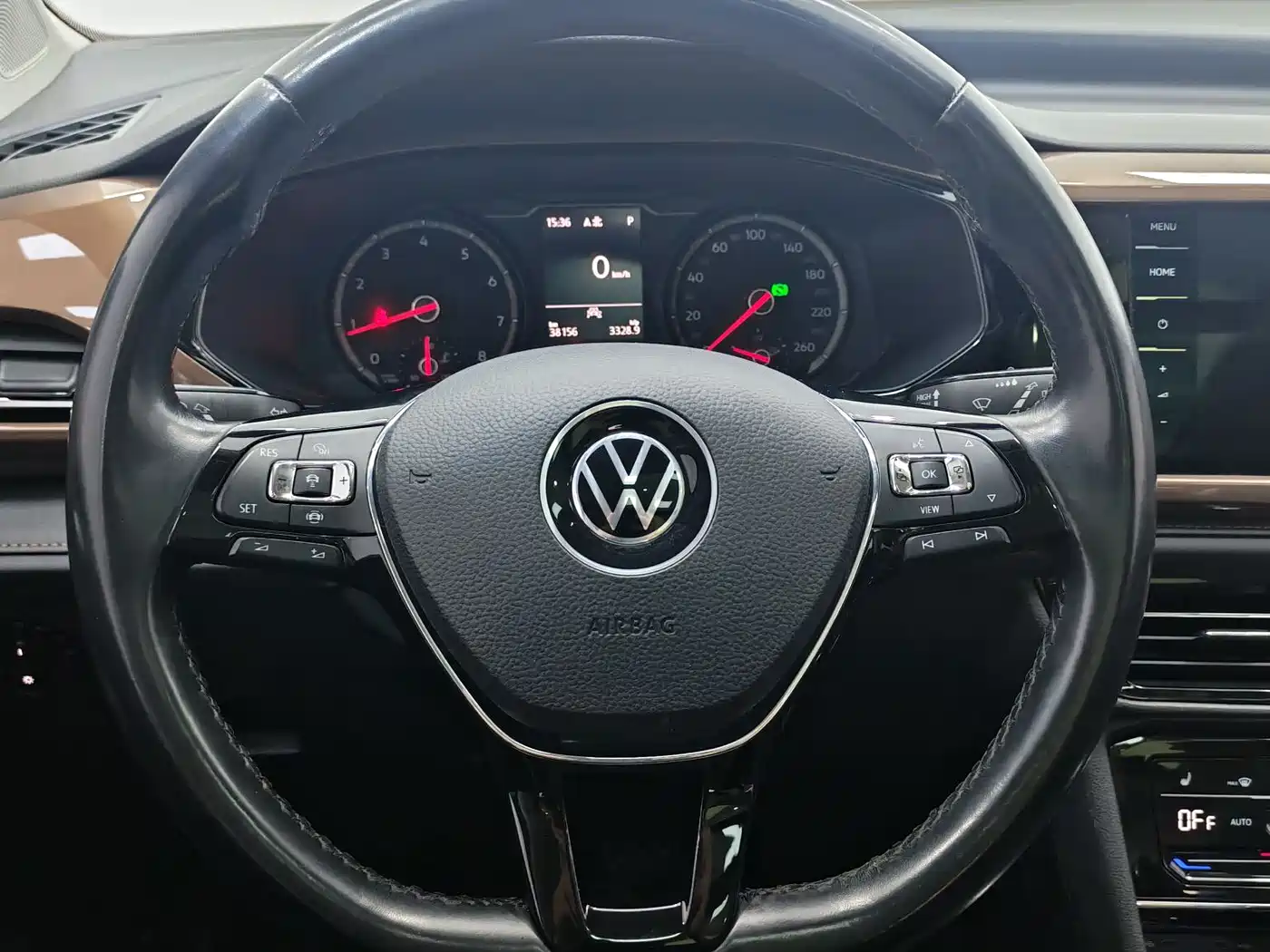 VOLKSWAGEN TUYUE