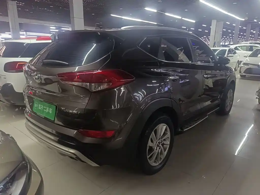 Фото 7 - Hyundai Tucson