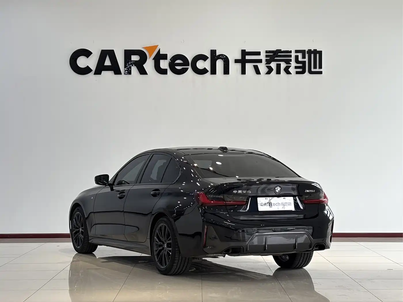 BMW 3 Series 2023 325i M Sport Black Night Package фото 19