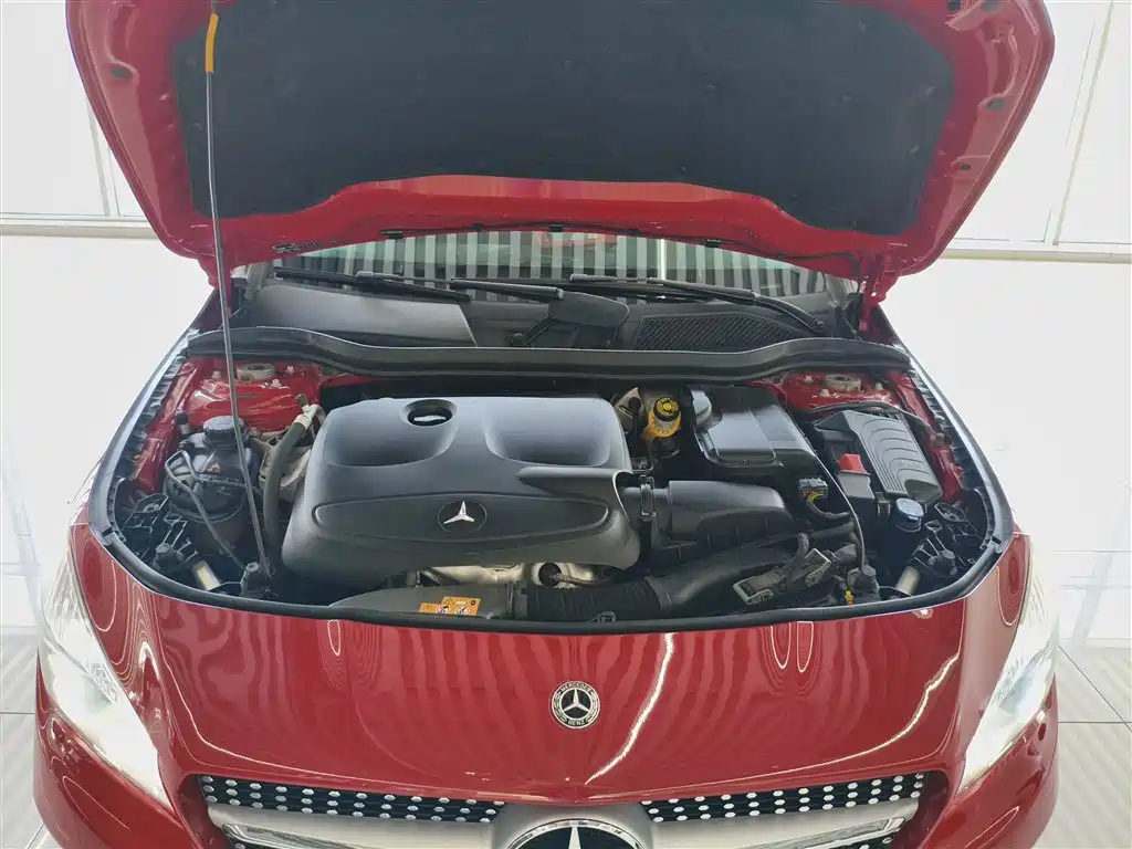 Mercedes-Benz CLA (Import) 2019 CLA 200 Sport фото 16