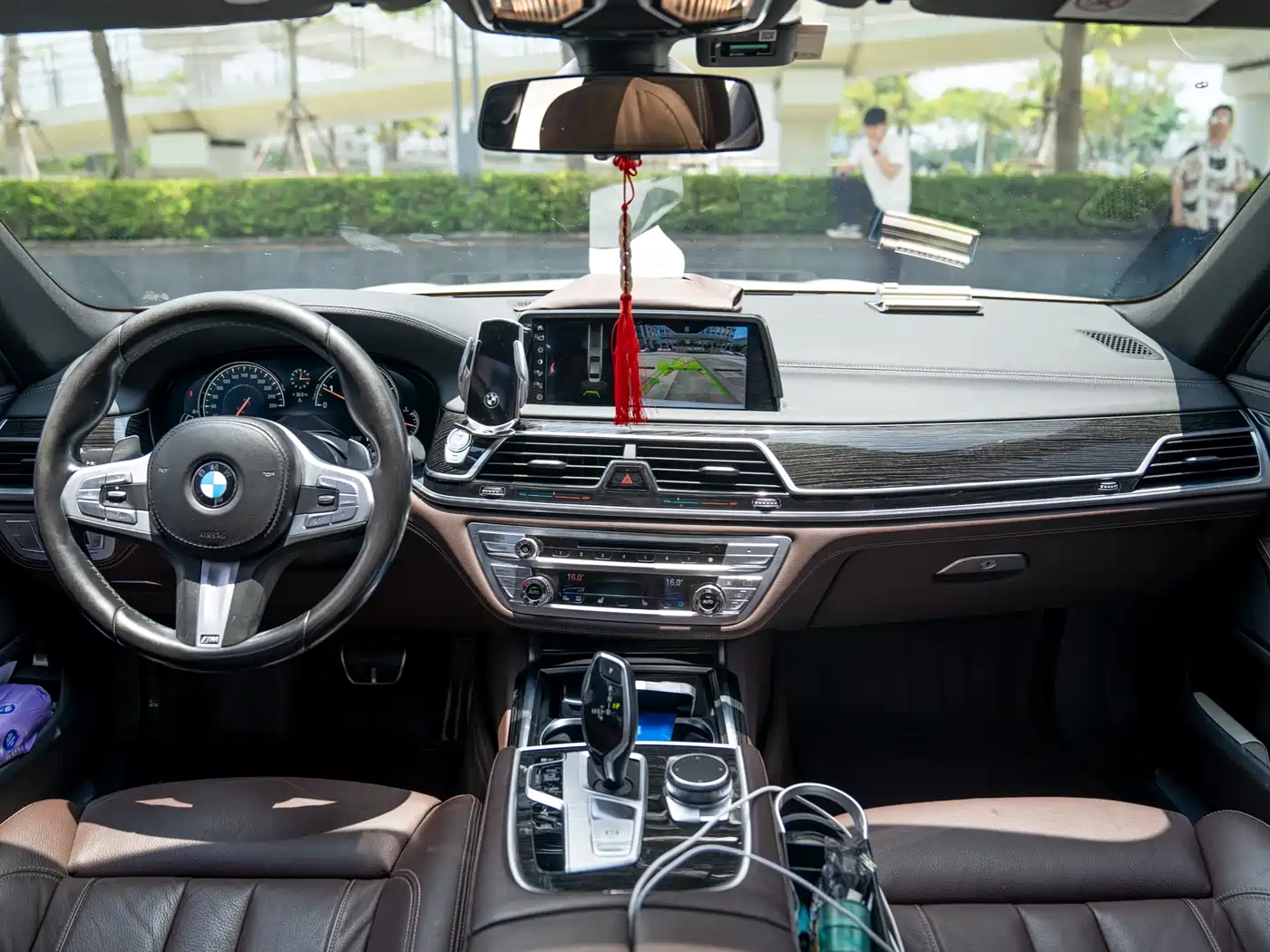 BMW 7 Series 2018 730Li Leading Type M Sport Package фото 17