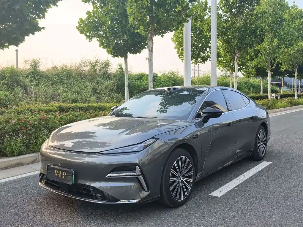 Geely Galaxy Galaxy Xingyao 8 2025 — пригон из Китая
