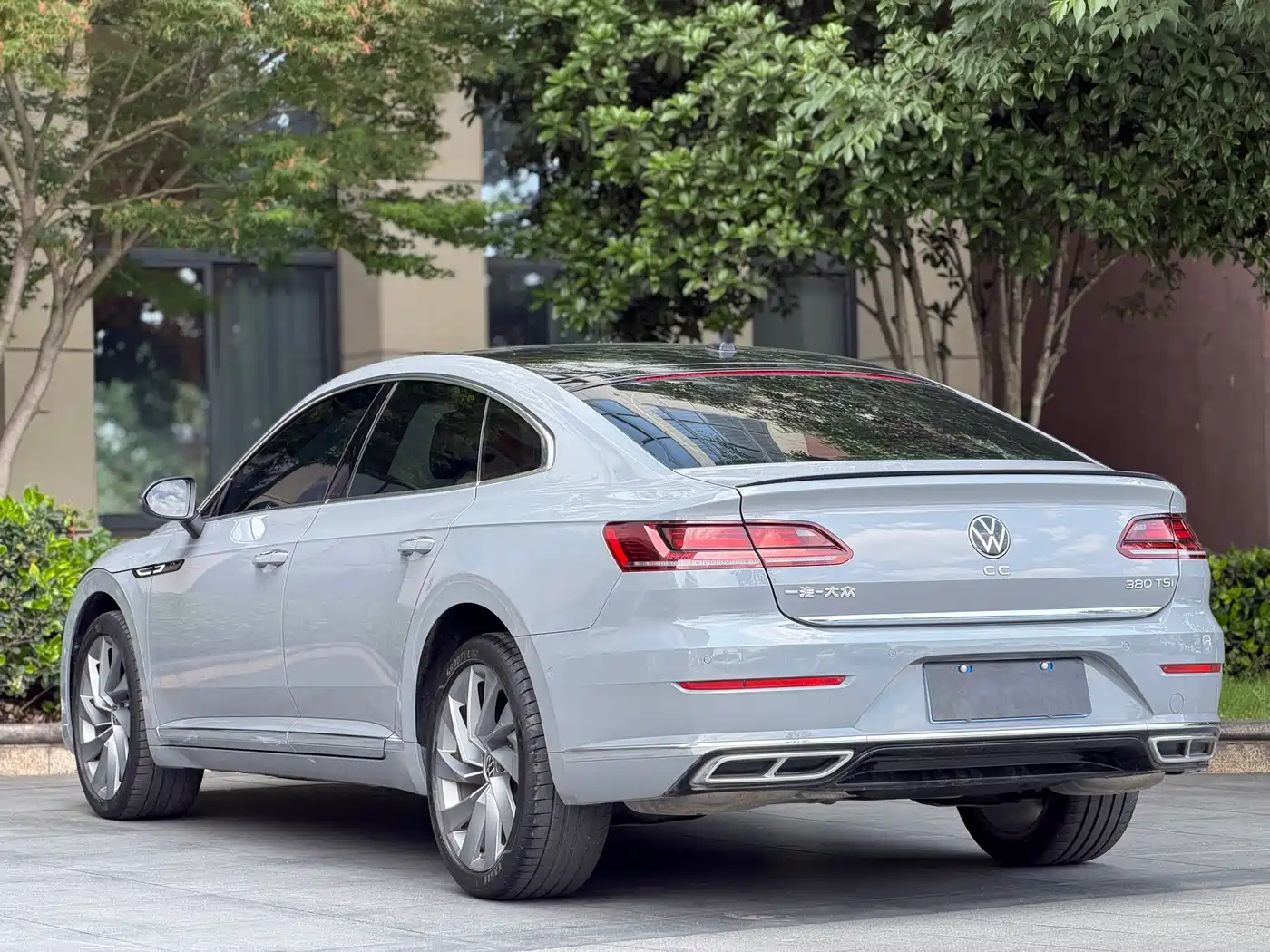 Volkswagen FAW-Volkswagen CC 2023 380TSI Eye-catching Edition фото 8