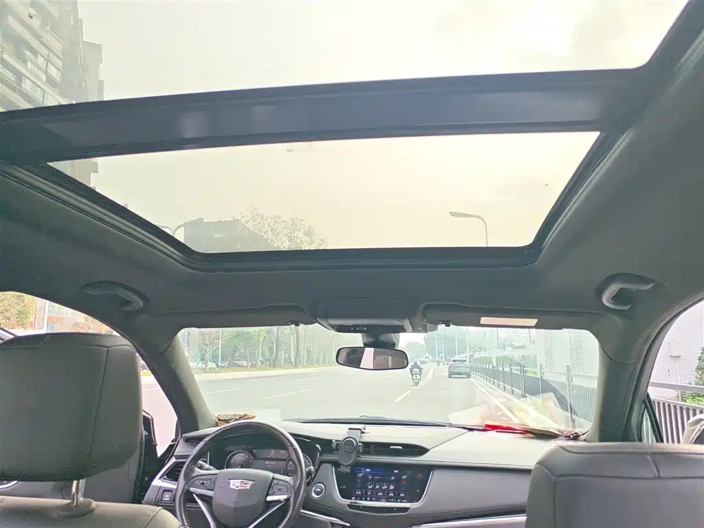 Cadillac XT6 2020 28T 6-Seater Trend Edition фото 9