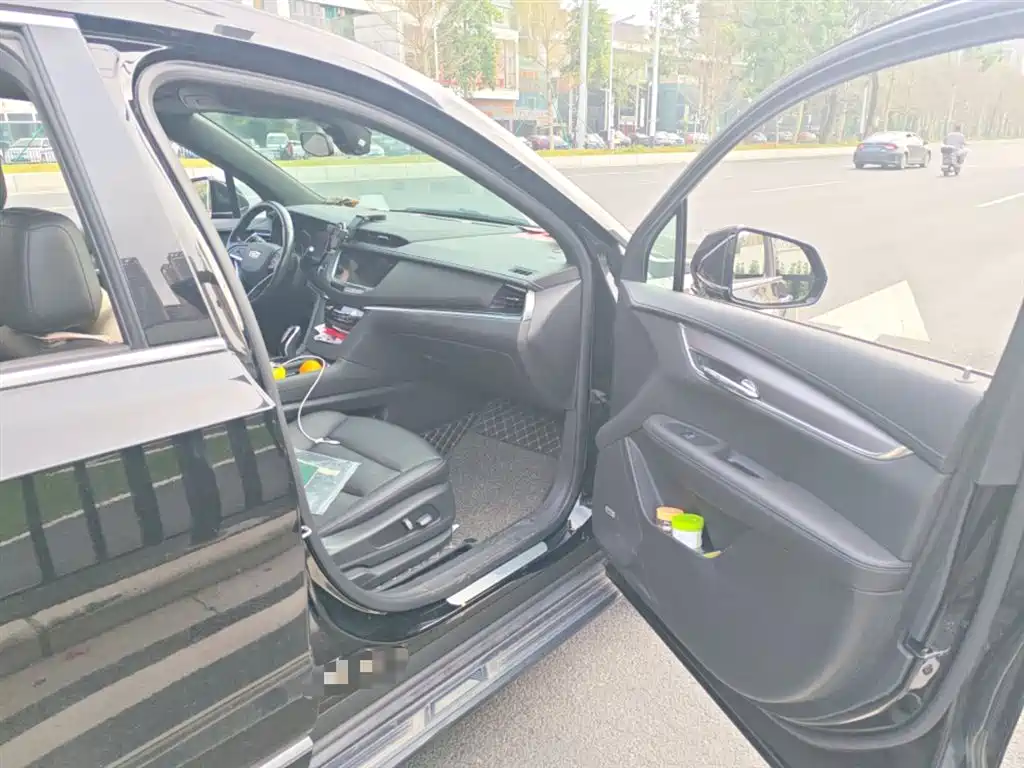 Cadillac XT6 2020 28T 6-Seater Trend Edition фото 20