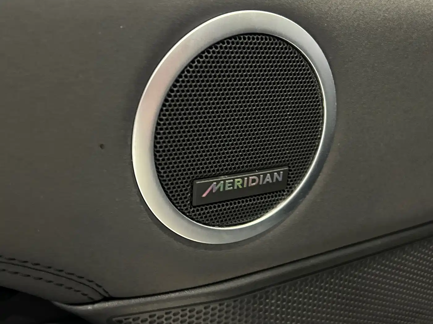 Land Rover Discovery 2024 Model 360PS S фото 6