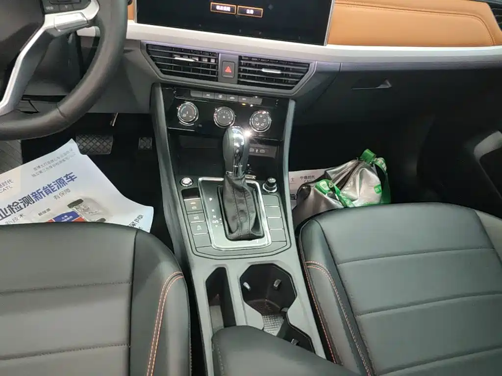 Volkswagen Bora 2025 2025 200TSI DSG Joy Ride Navigation Edition