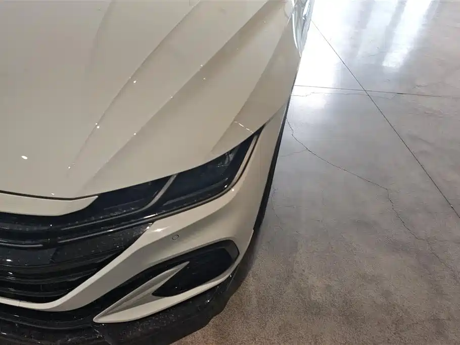Volkswagen FAW-Volkswagen CC 2023 380TSI Eye-catching Edition фото 5
