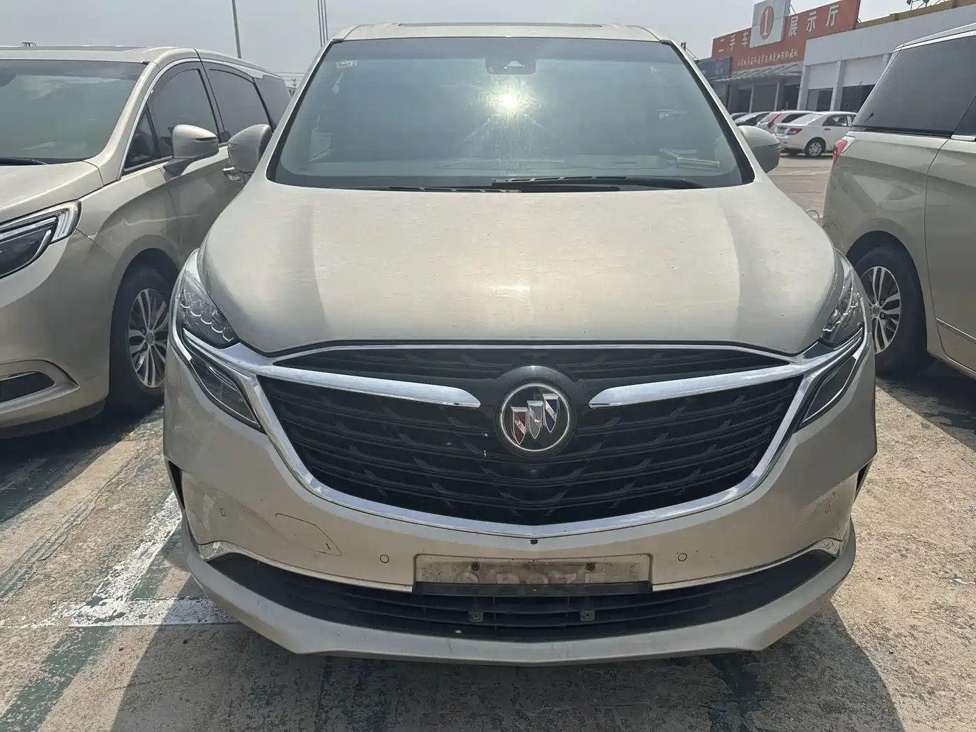 Фото 2 - Buick GL8
