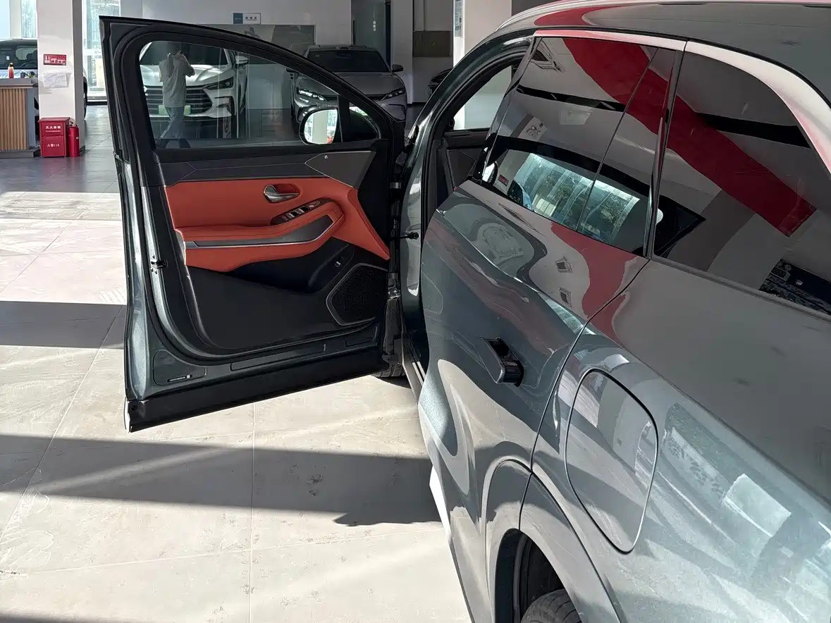 BYD Tang L 2025 DM 175KM Drone Player Edition фото 8