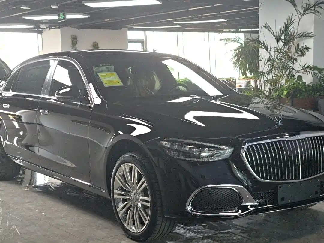 Mercedes-Benz Maybach S-Class 2026 S 580 4MATIC фото 3