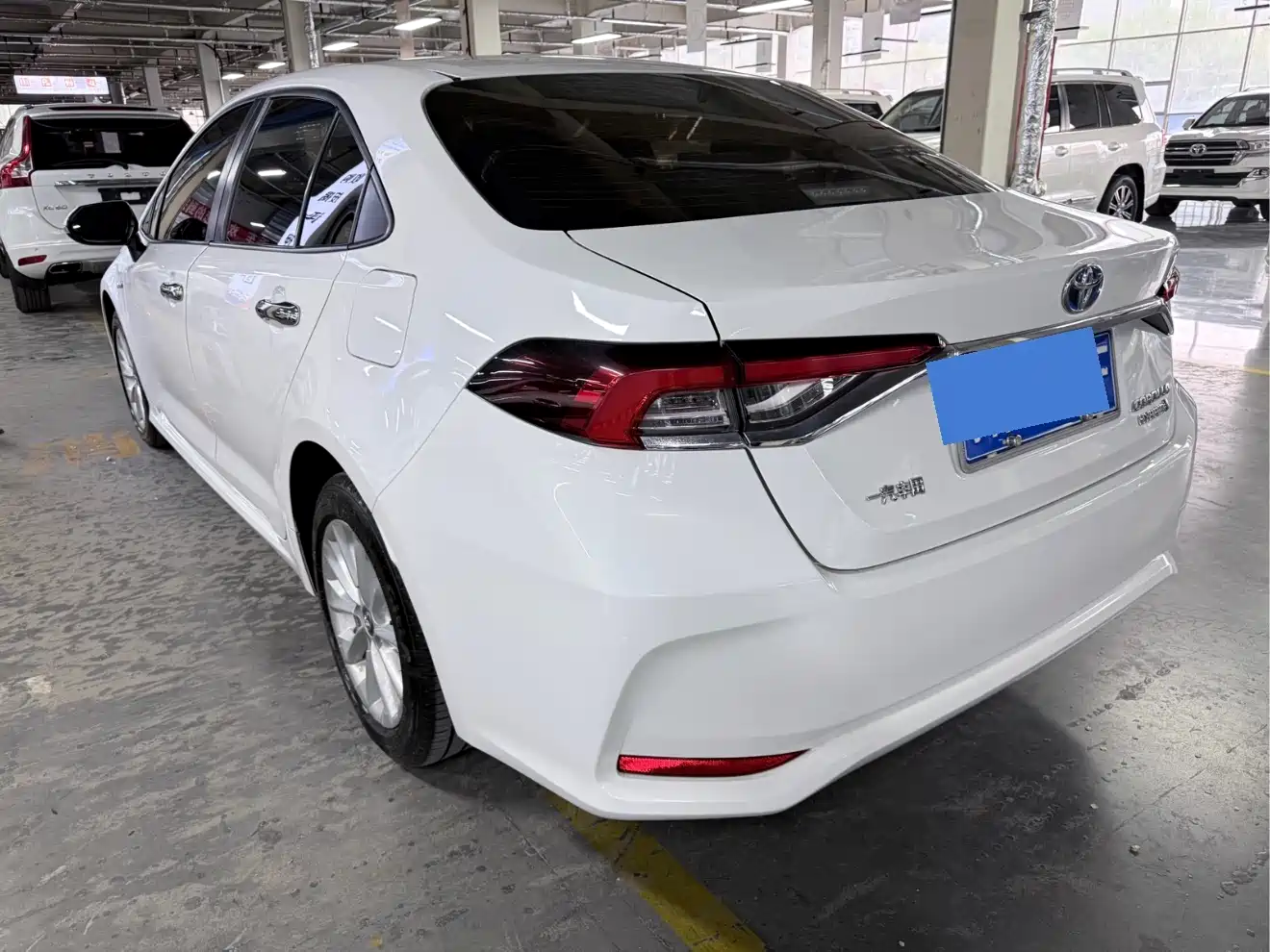 Toyota Corolla 2019 Hybrid 1.8L E-CVT GL-i Elite Edition фото 17