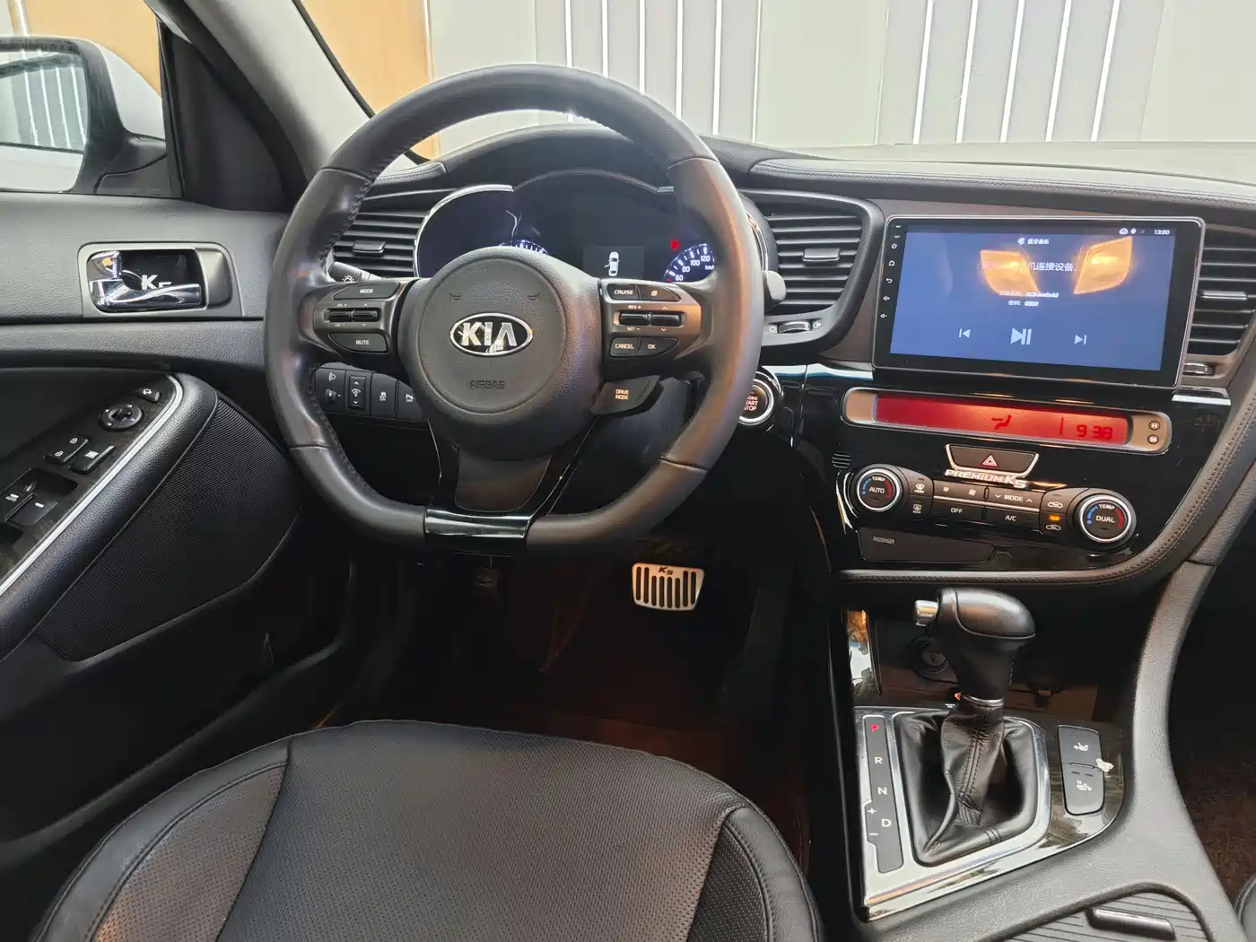 Kia K5 2014 2.0L Automatic LUXURY фото 11