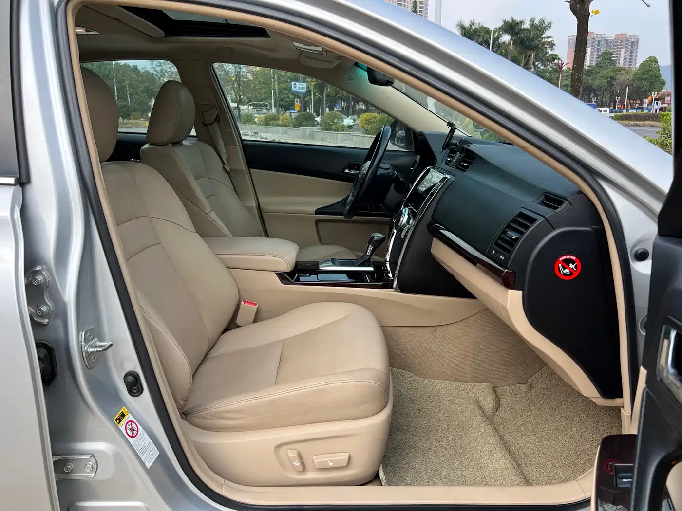 Toyota Reiz 2010 2.5V Elegance Elite Edition фото 17