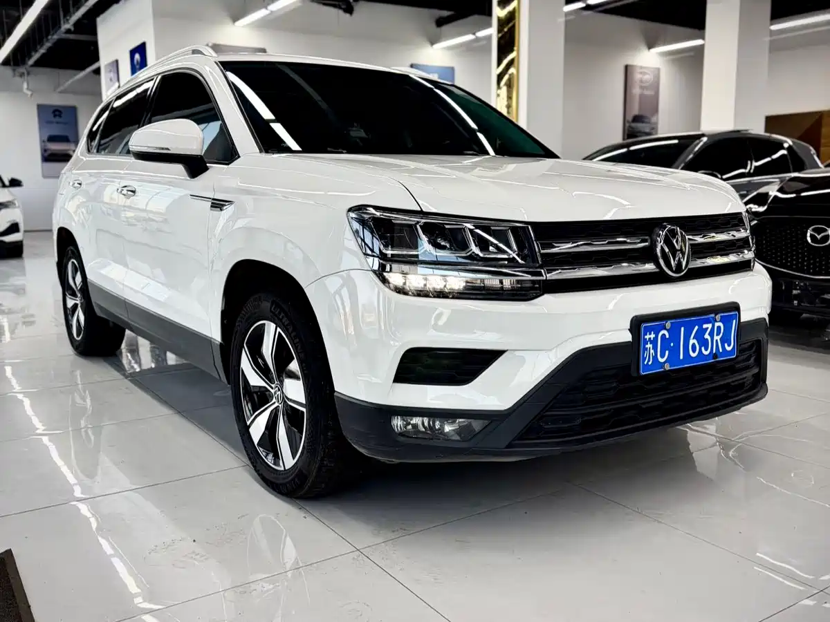 VOLKSWAGEN TUYUE