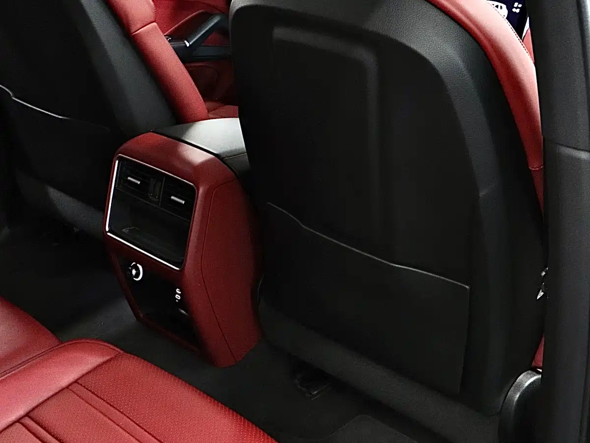 Porsche Cayenne New Energy 2021 Cayenne E-Hybrid 2.0T фото 17