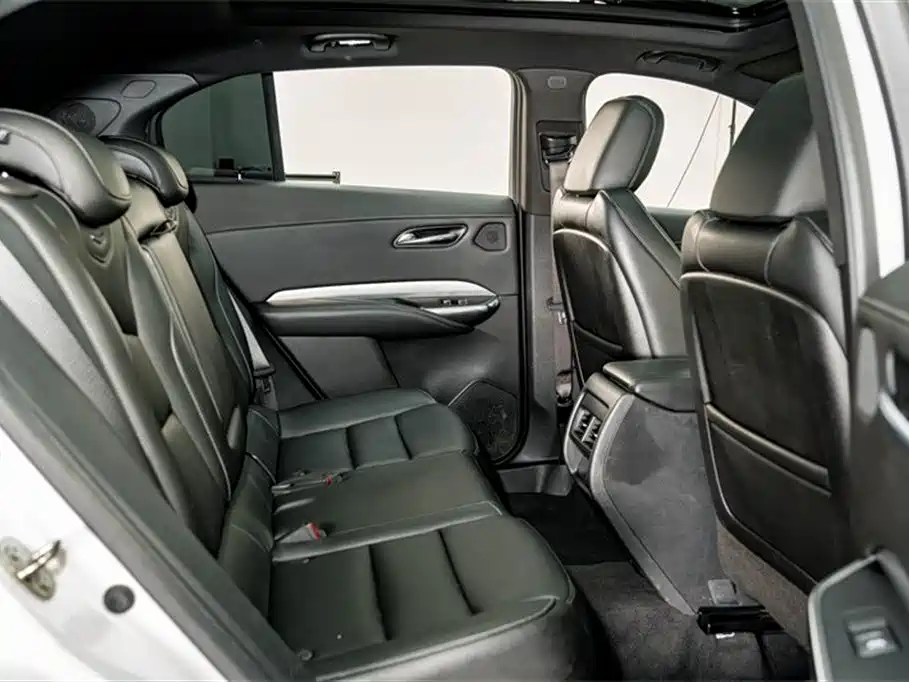 Cadillac XT4 2020 Facelift 28T 2WD Leading фото 20