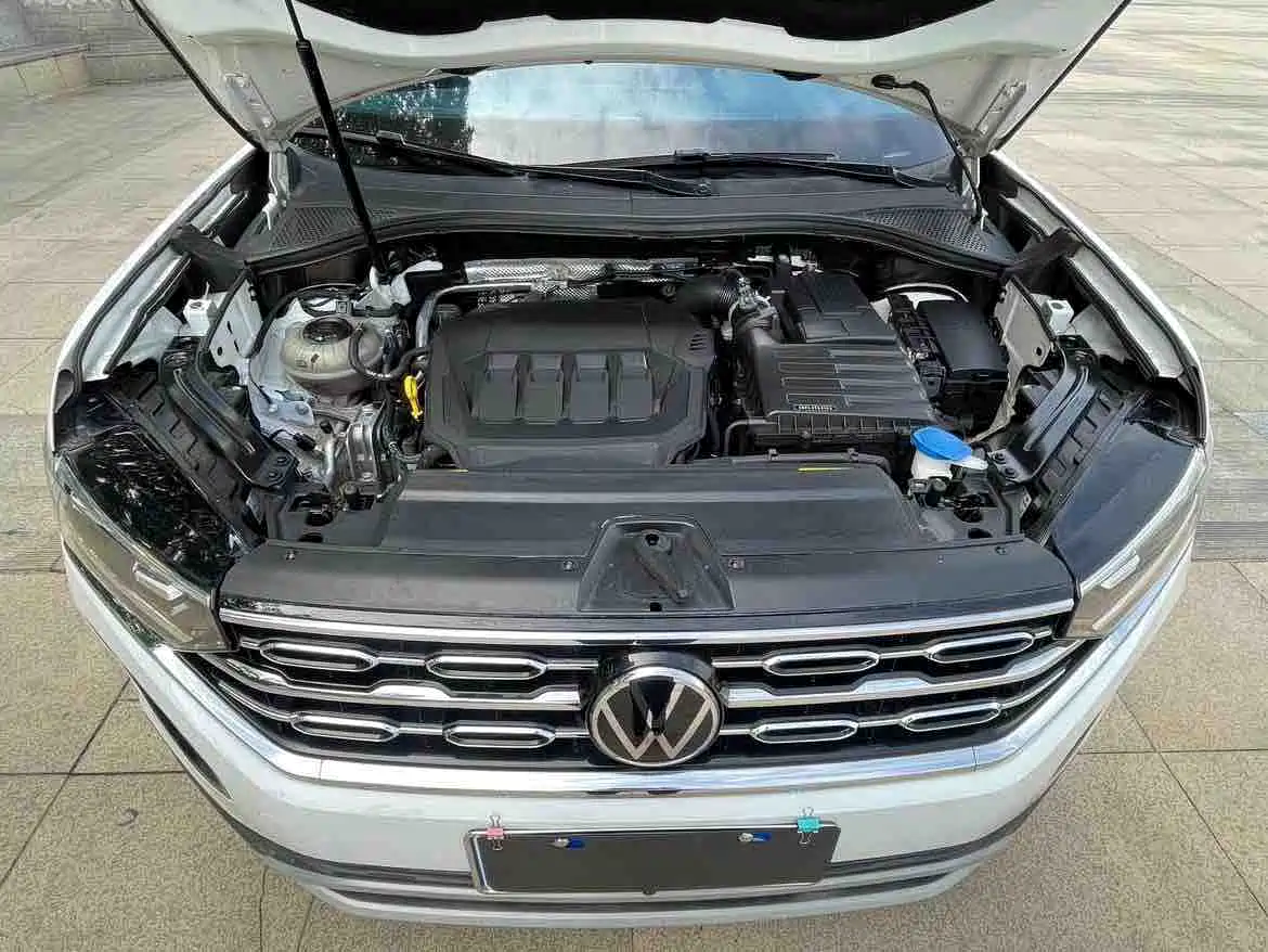 Volkswagen Tayron 2022 330TSI 2WD Luxury Smart Connect Edition фото 17
