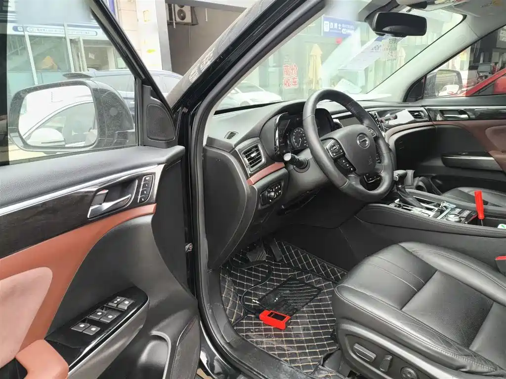 GAC Trumpchi Trumpchi GS8 2017 320T AWD Luxury Smart Connect (7-Seater) фото 16