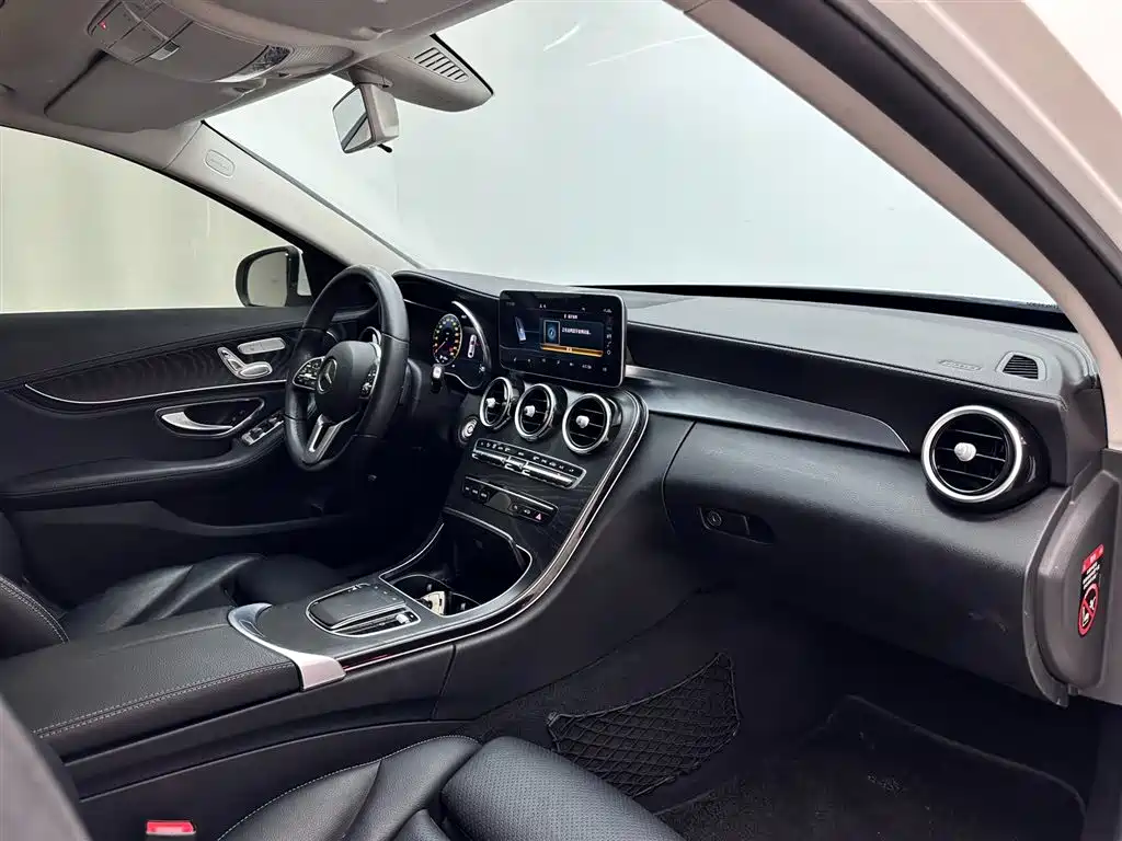Mercedes-Benz C-Class 2019 Facelift C 260 L Sport фото 11