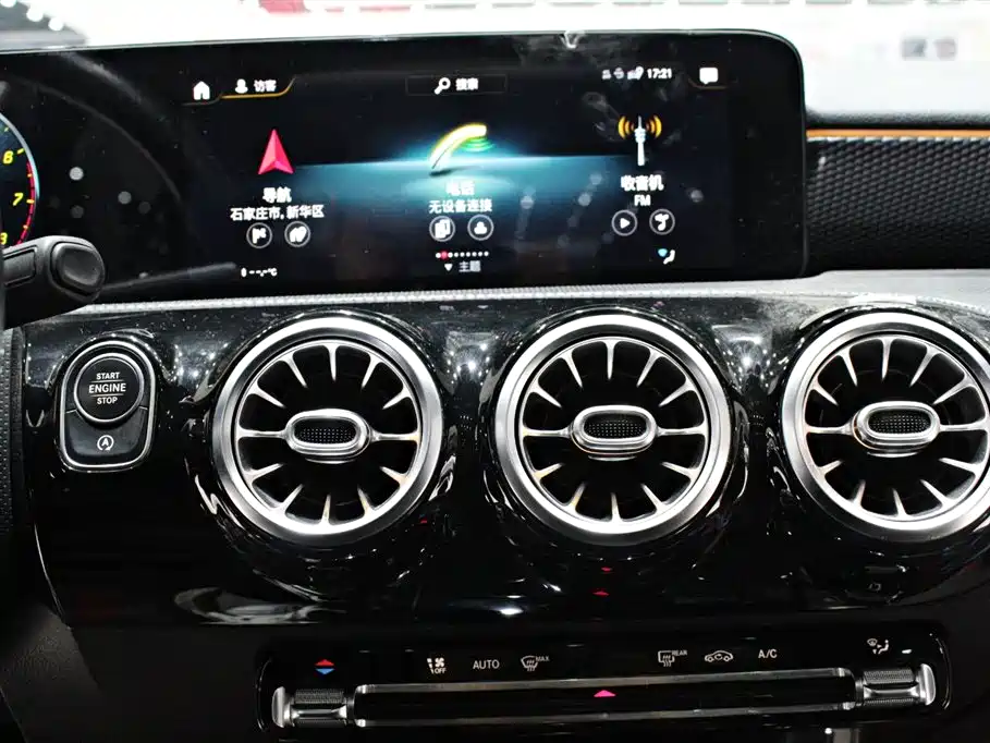 Mercedes-Benz A-Class 2020 A 200 L Sport Sedan фото 7