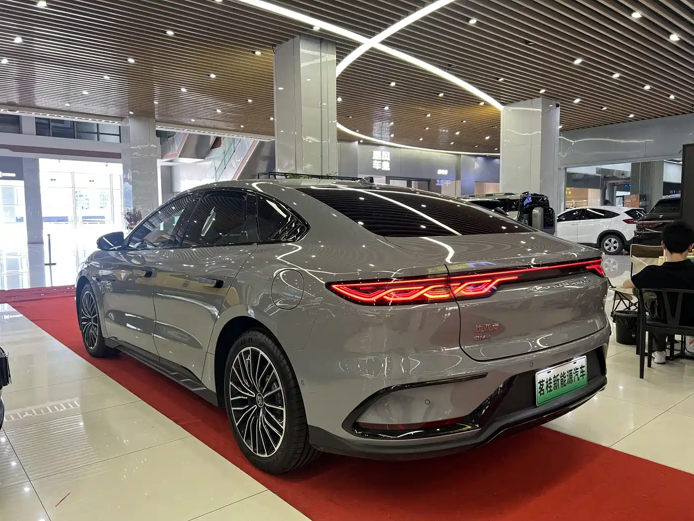BYD Han 2025 DM-i Smart Driving Edition 125KM LiDAR Flagship фото 4