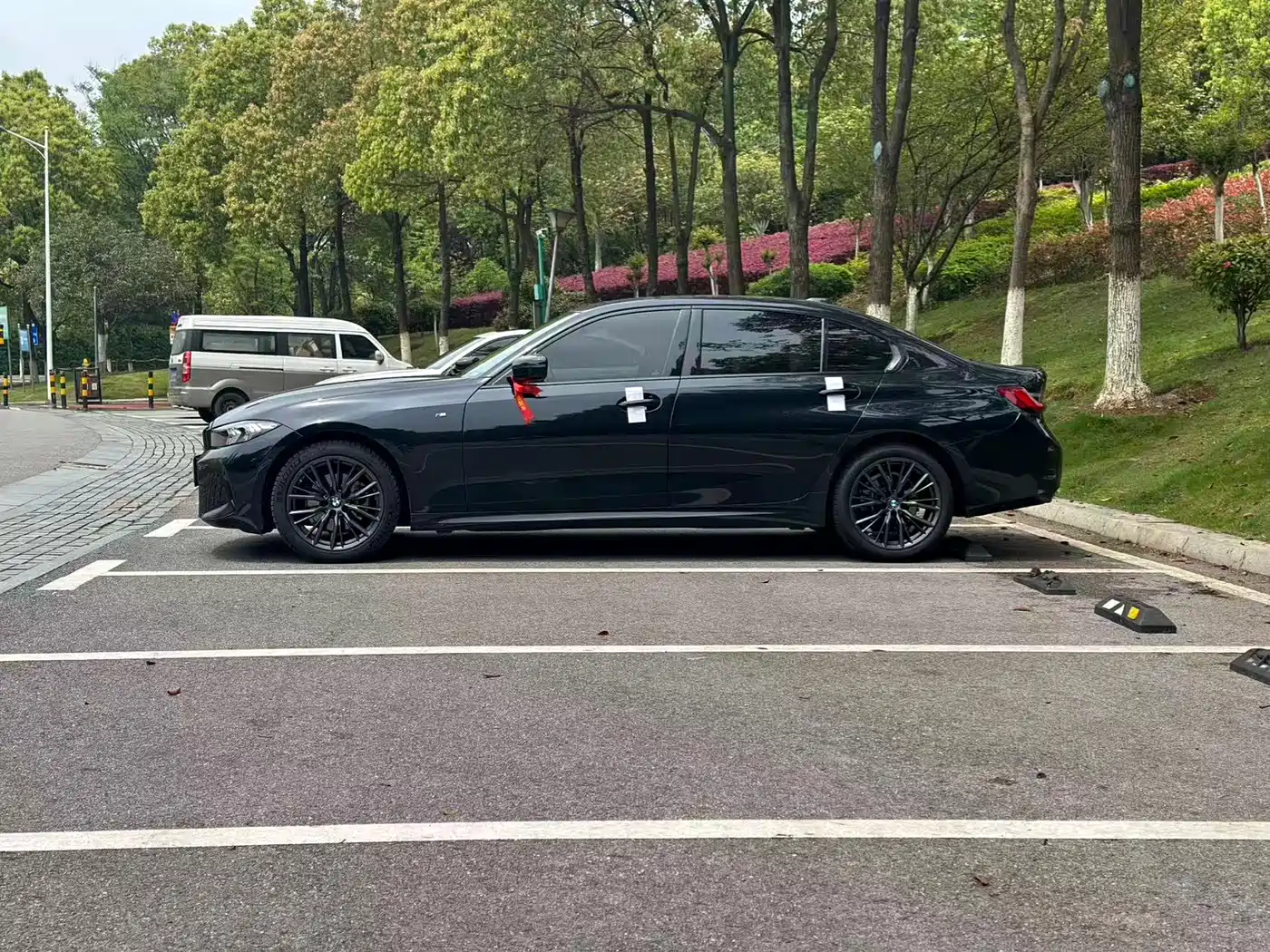BMW 3 Series 2024 325Li M Sport Shadowline Package фото 5