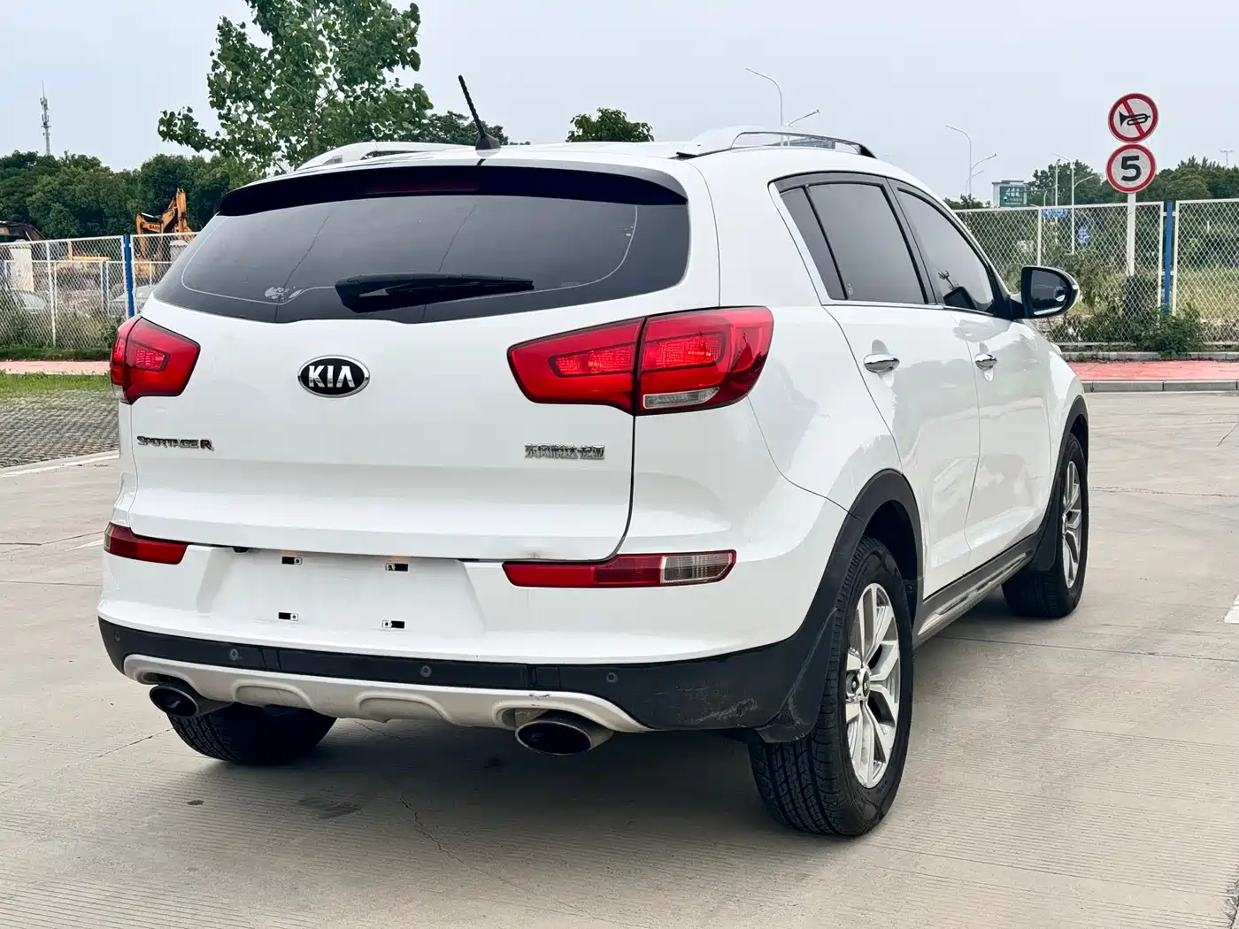 Kia Sportage 2015 2.0L Automatic 2WD GLS фото 7