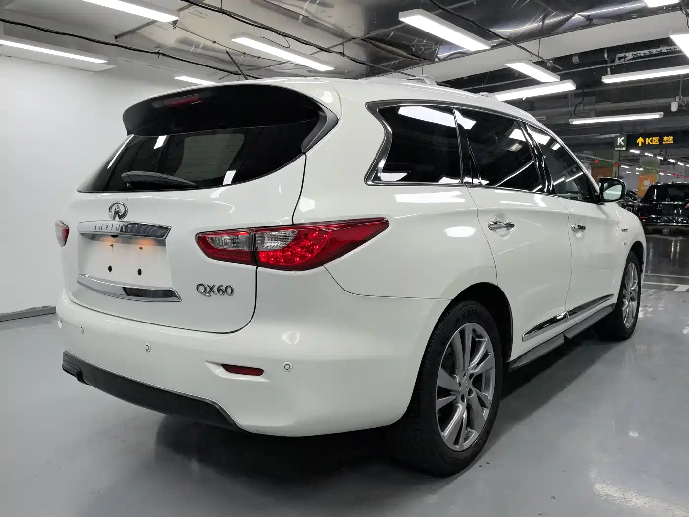 Infiniti QX60 (Import) 2014 2014 2.5 S/C Hybrid AWD All-Round Edition