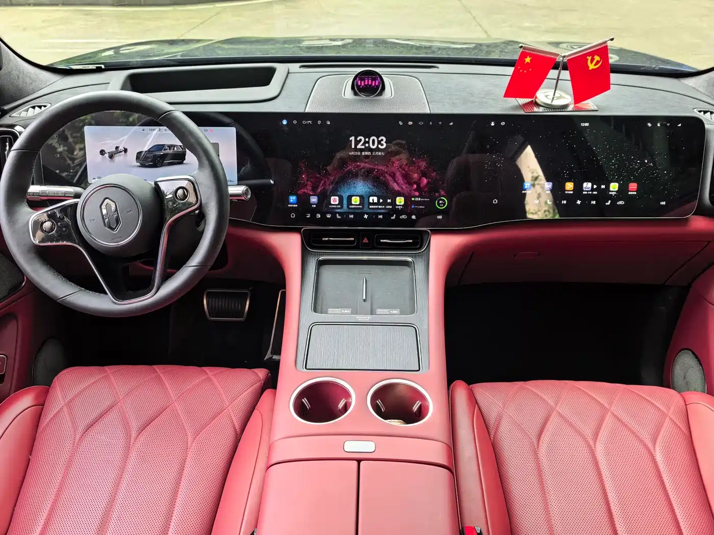 AITO Wenjie AITO M8 2025 Model Extended Range Max+ Edition 53.4kWh 6-Seater фото 6