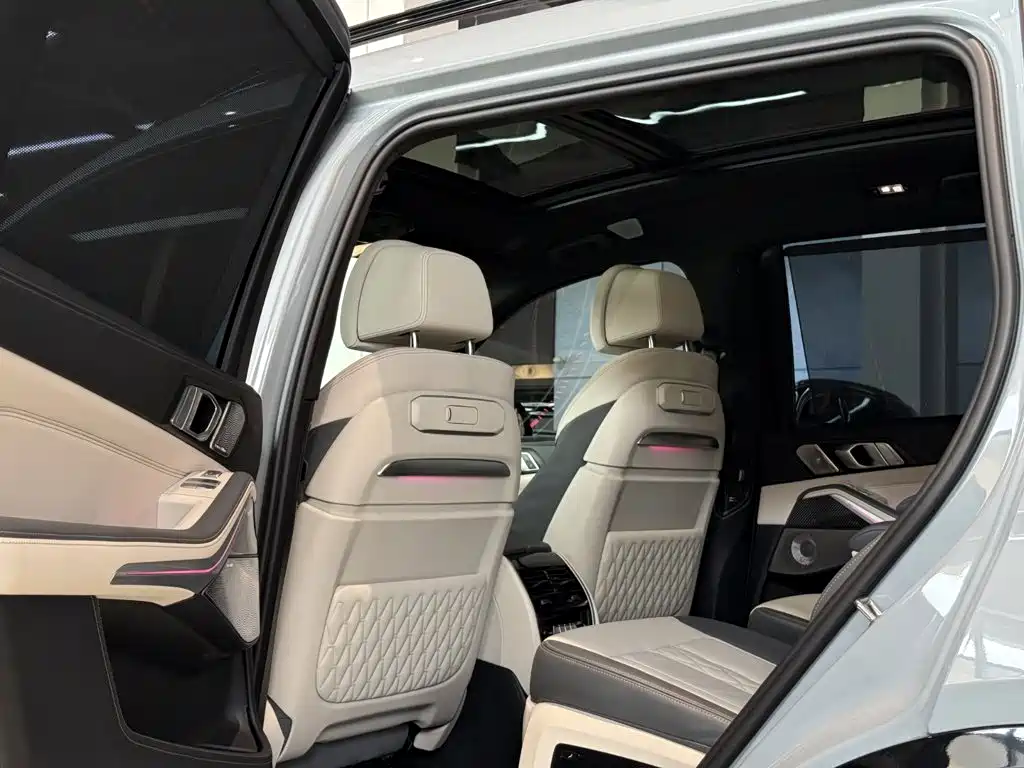 BMW X7 M60i 2023 2023 xDrive M60i