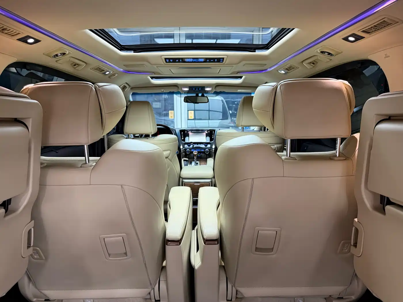 Toyota Alphard 2018 3.5L Premium фото 9