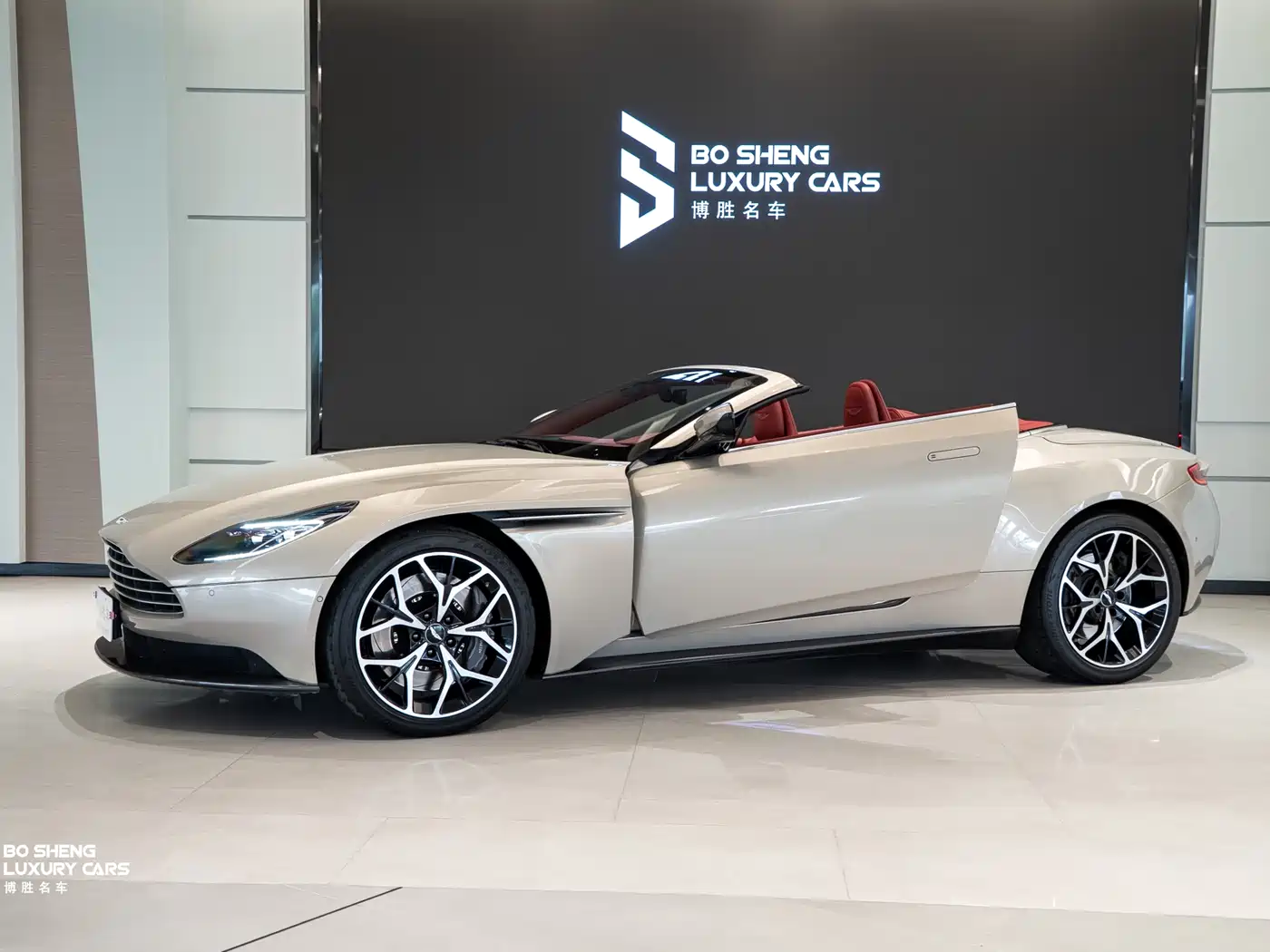 Aston Martin DB11 2019 4.0T V8 Volante фото 40