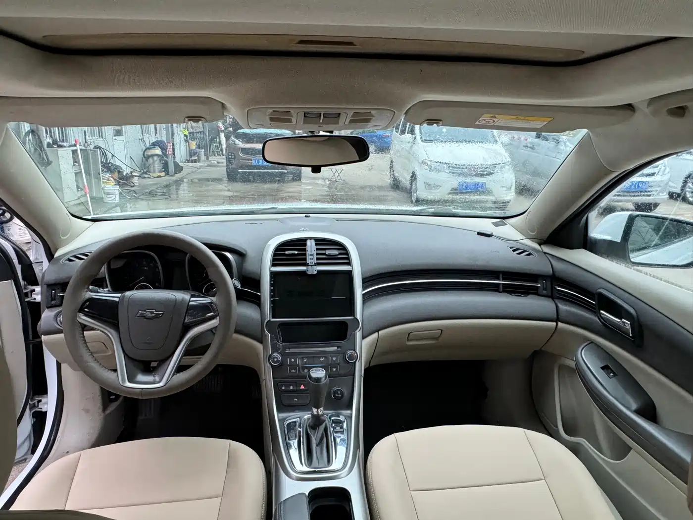 Chevrolet Malibu 2014 2.0L Automatic Luxury фото 8